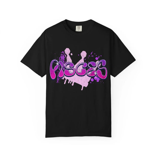 Black oversized t-shirt with the word “Pisces” in a purple graffiti-style drip font and ink-splatter accents. The design gives off a bold, artsy zodiac vibe perfect for astrology lovers and those with a creative, dreamy edge.